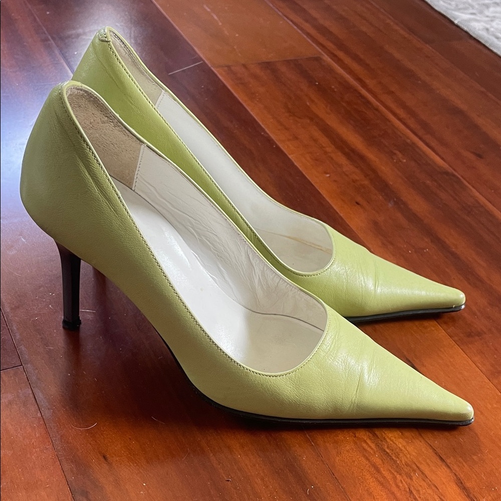 Elegant Green Pointed Toe Heels